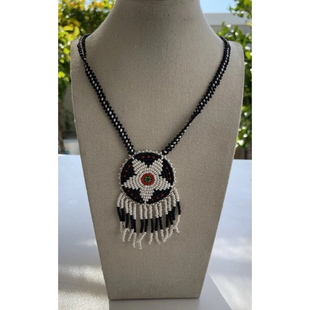 Vintage Native American Beaded Circle Medallion Leather Necklace Black Red 16”